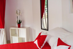 Accommodation - Insolite Confort 1 Bedroom Spa - Camping AU BOCAGE DU LAC