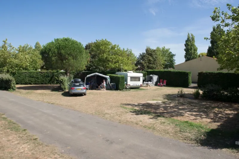 Emplacement Avec Électricité