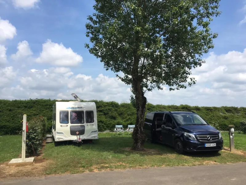 Emplacement Avec Électricité