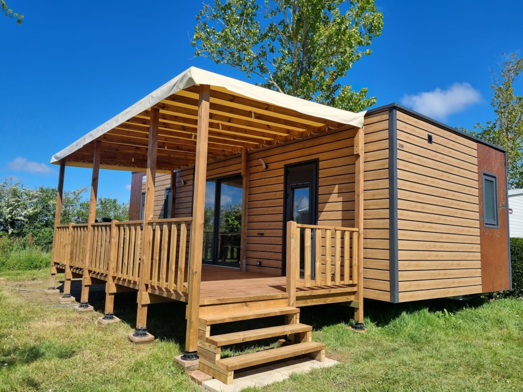 C- Mediterrane stacaravan met 2 slaapkamers en airconditioning