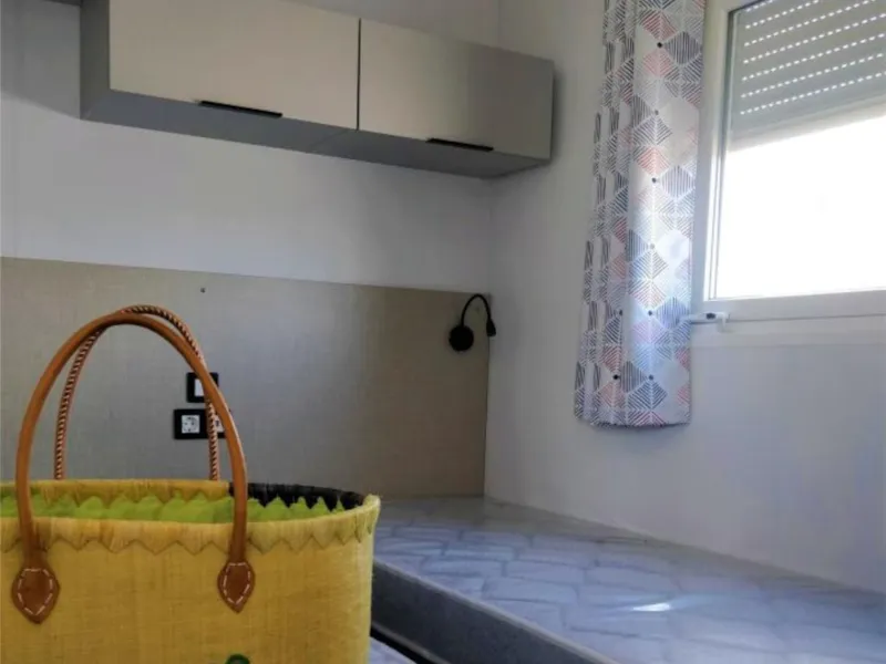 C- Mobil-Home Caraïbes - 2 Chambres