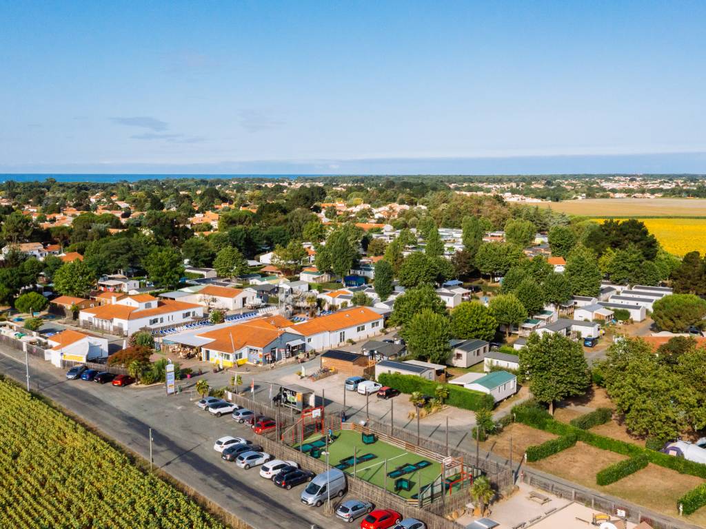 Chadotel La Bolée d'Air - 21 = 14: 7 nights' free rental (the cheapest)