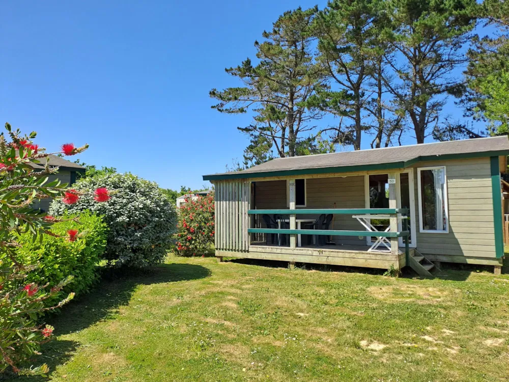 Location - Chalet L 'Abeille - 29M² - 2 Chambres - Camping Kerlaz