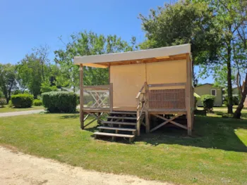 Mietunterkunft - Bungalow Lodge Carrelys 27M² 2 Zimmer 2019 (Ohne Sanitäranlagen) - Camping Kerlaz