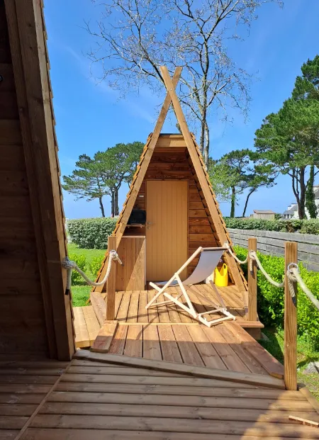 Location - Cabane Tipi 2 (Sans Sanitaire Privatif) - 12M² -  1 Chambre - Camping Kerlaz