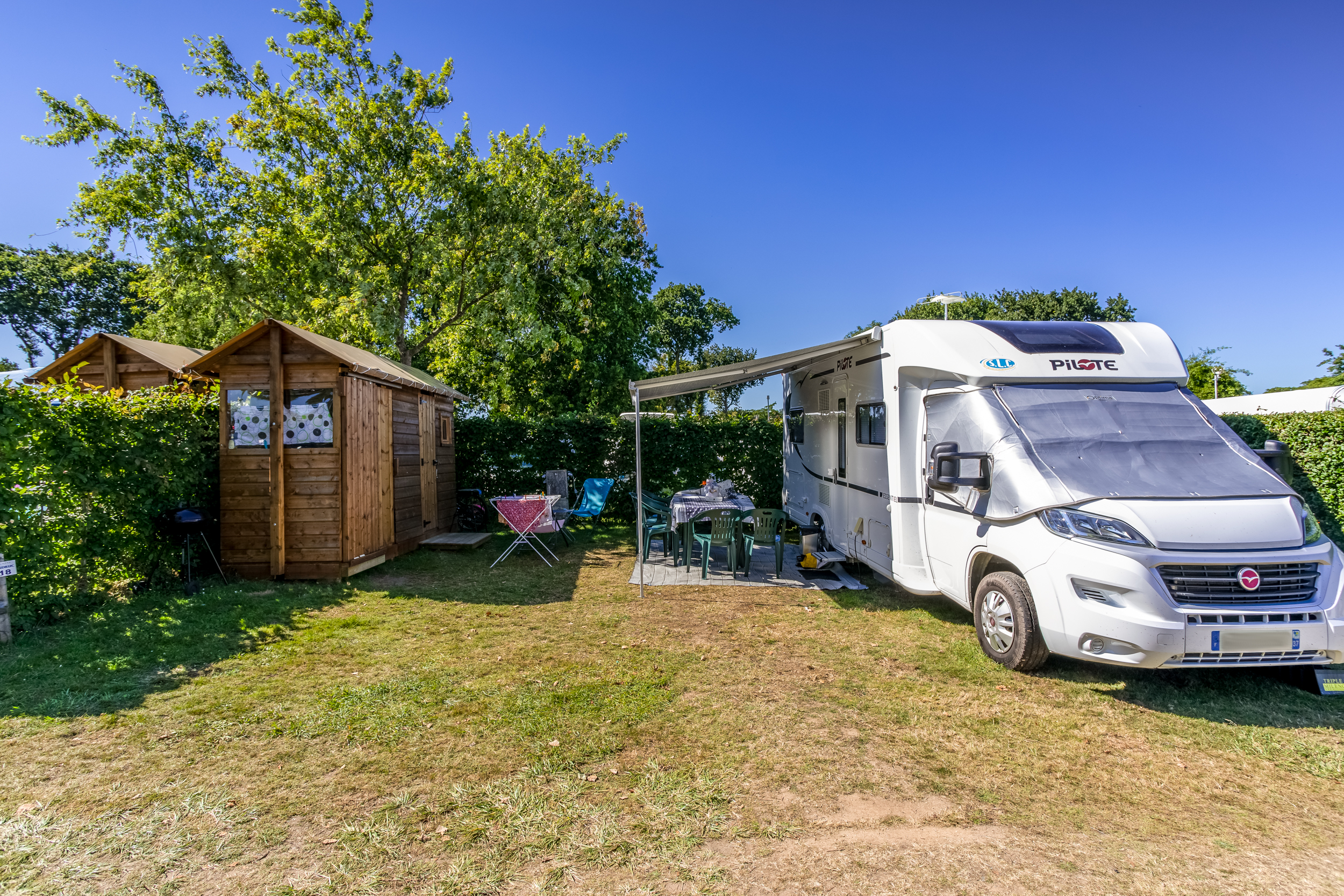 Forfait Premium Freecamp équipé d'un sanitaire privé