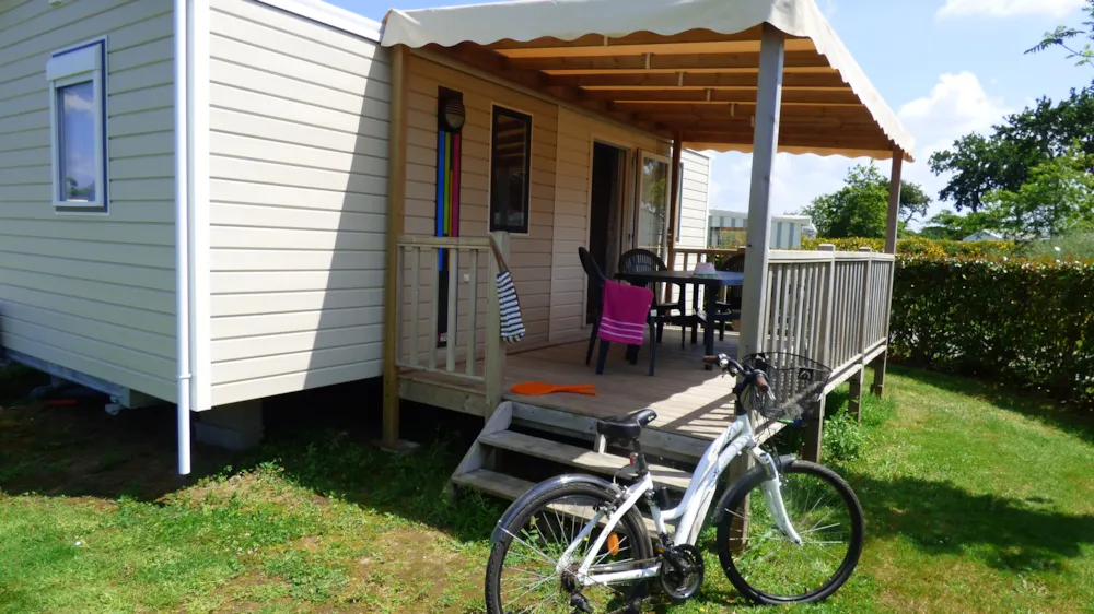 Location - Mobilhome Evasion Confort 27M² - 2 Chambres / Terrasse Couverte + Tv - Flower Camping Domaine de Pendruc