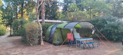 Nature Pitch less than 80m², electricity included,ideal for tents, vans or small caravans — 2
