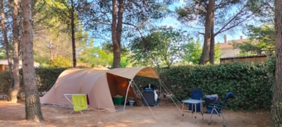 Confort Pitch + 100 m²,electricity included-Vehicle max. 7.50 metres — 3