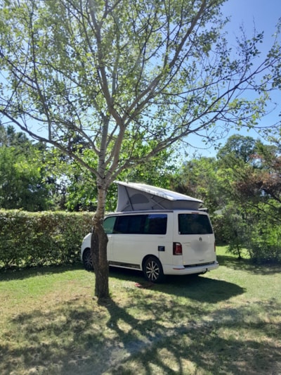 Nature Pitch less than 80m², electricity included,ideal for tents, vans or small caravans — 4