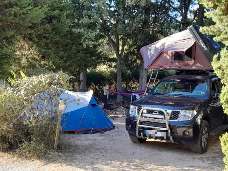 Emplacement Nature Inferieur À 80M²,Éléctricité Inclus,  Idéal Tente , Van Ou Petite Caravane