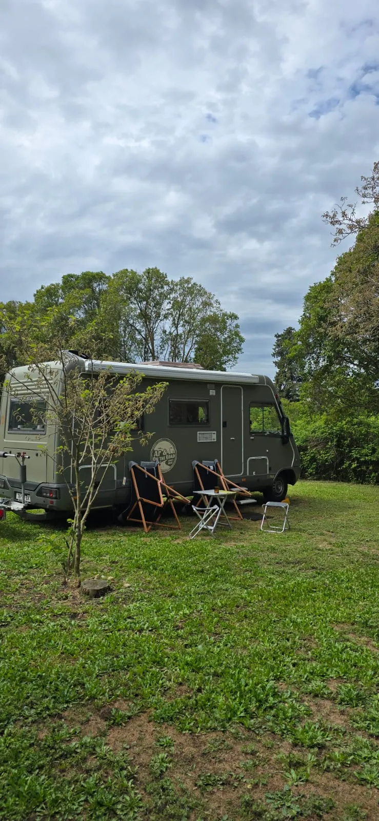 Emplacement Confort + De 100 M²,Éléctricité Inclus-Véhicule Max 7.5 Mètres