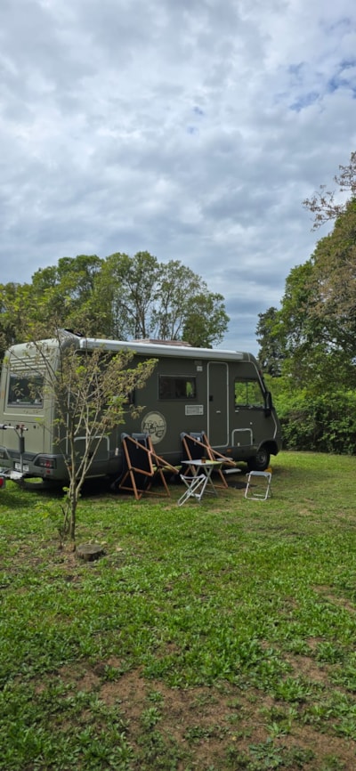 Confort Pitch + 100 m²,electricity included-Vehicle max. 7.50 metres — 4