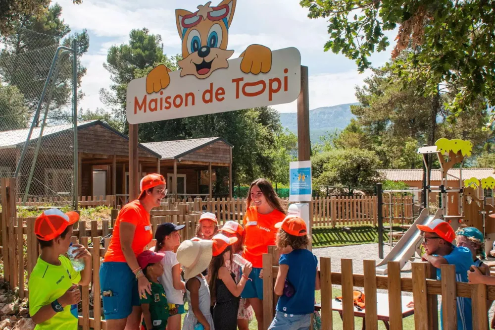 Camping Marvilla Parks - Domaine de la Sainte-Baume - image n°1 - Ucamping