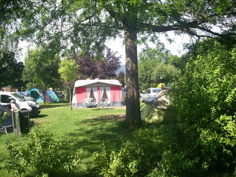 Package pitch caravan or tent + electricity 10 A + vehicle