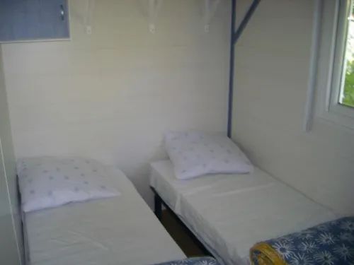 Accommodation - Mobilhome 774T - image n°9 - Camping La Chapelle Saint Claude