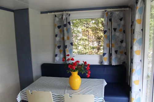 Accommodation - Mobilhome 774T - image n°3 - Camping La Chapelle Saint Claude