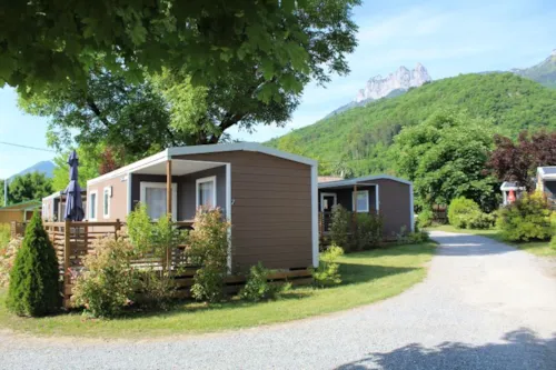 Accommodation - Mobilhome Louisiane Confort - image n°2 - Camping La Chapelle Saint Claude