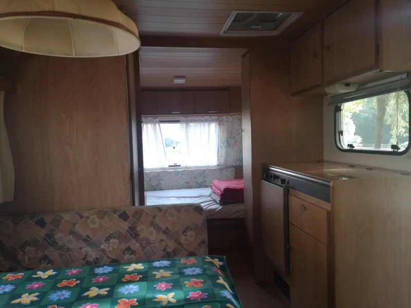 Caravane 2/4 Personnes