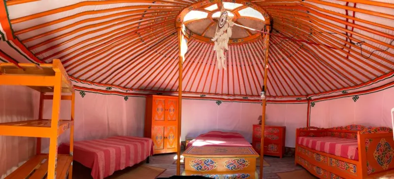 Yourte Traditionnelle Mongole De 27M² + Terrasse 4/5 Personnes