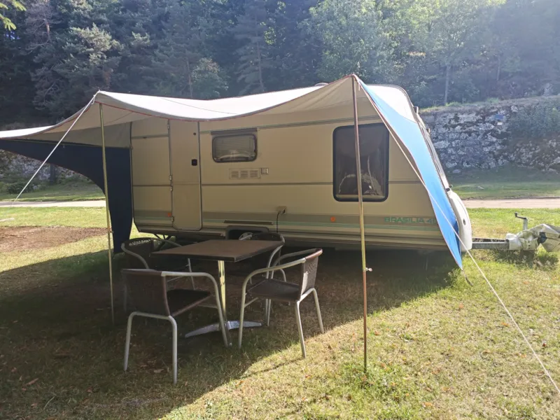 Caravane 2/4 Personnes