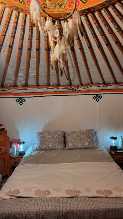 Traditional Mongolian Yurt 20m ² + terrace