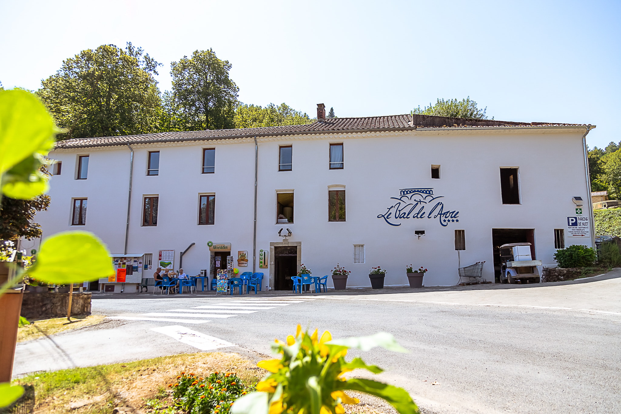 Flower Camping Le Val de l'Arre — Photo 1