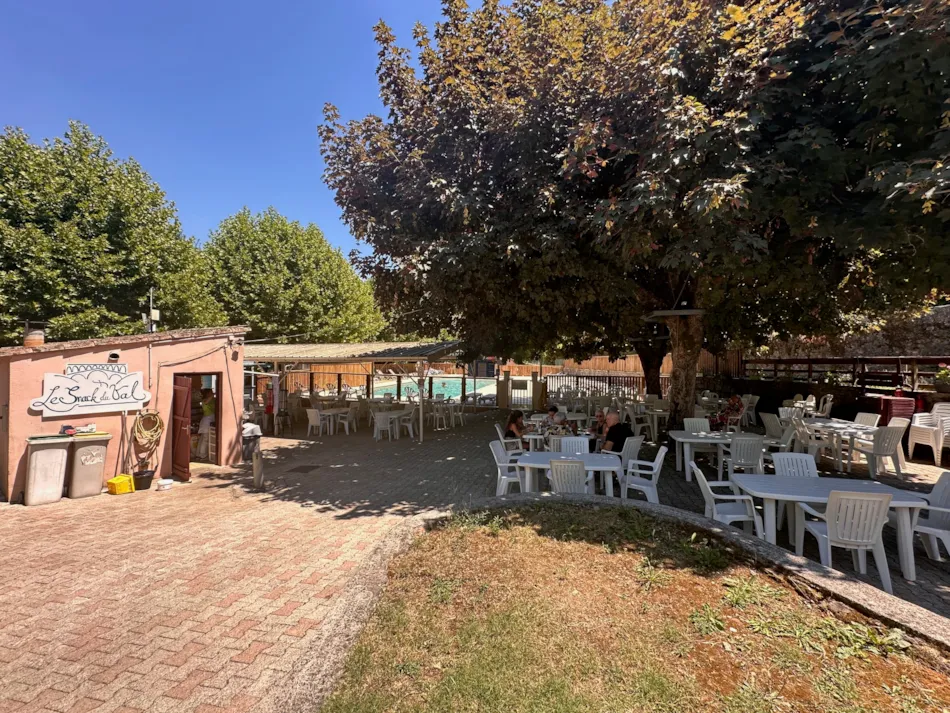 Flower Camping Le Val de l'Arre