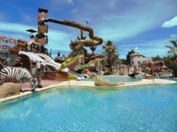 Camping & Spa CAP SOLEIL - image n°14 - Roulottes