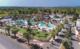 Camping & Spa CAP SOLEIL - image n°1 - Roulottes