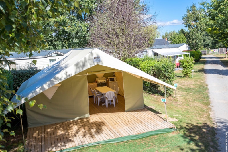 Tenda attrezzata SIMPLY 20m² / 2 camere - terrazza coperta (senza sanitari)