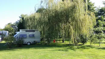 Stellplatz - Forfait Rando (1 Pers., 1 Zelt, Ohne Strom) - Camping Seasonova du Chêne