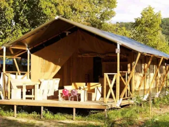 Mietunterkunft - Corsica Lodge - 3 Schlafzimmer - Camping OLVA LES EUCALYPTUS