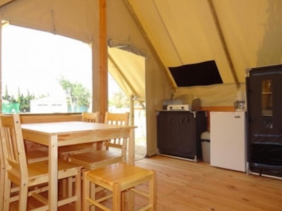 Furnished tent - 2 bedrooms
