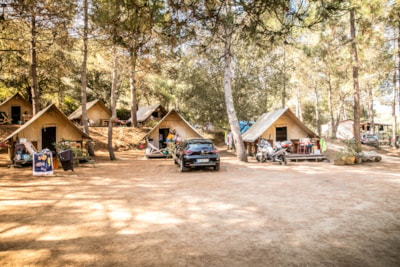 Furnished tent - 2 bedrooms