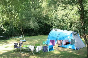 Emplacement - Emplacement Nu - Camping La Cascade