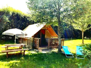 Accommodation - Ecolodge Massif - Camping La Cascade