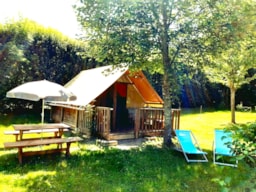 Huuraccommodatie(s) - Ecolodge Marilou 2 - Zonder Sanitair, Zonder Water, Zonder Verwarming,  - 15 M2 - - Camping La Cascade