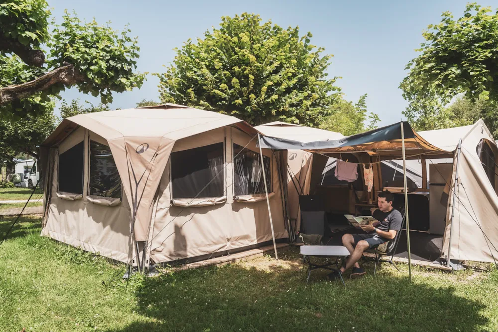 Emplacement - Tente Toilée Tout Confort - Camping La Cascade