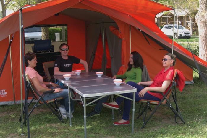 Forfait Ready To Camp : Tente Équipée Avec Électricité