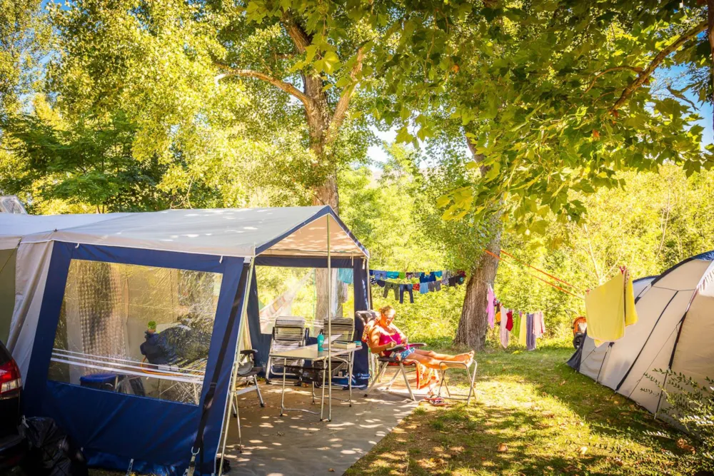 Forfait Confort 80-100m² : tente, caravane ou camping-car, électricité