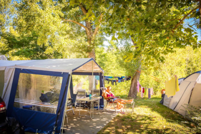 Comfort package80-100m² : tent, caravan or motorhome, electricity
