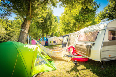 Comfort package80-100m² : tent, caravan or motorhome, electricity