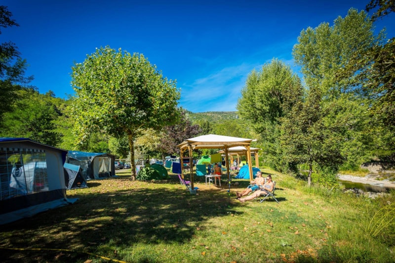 Privilege Formule Aan een rivier 125m² / Pergola