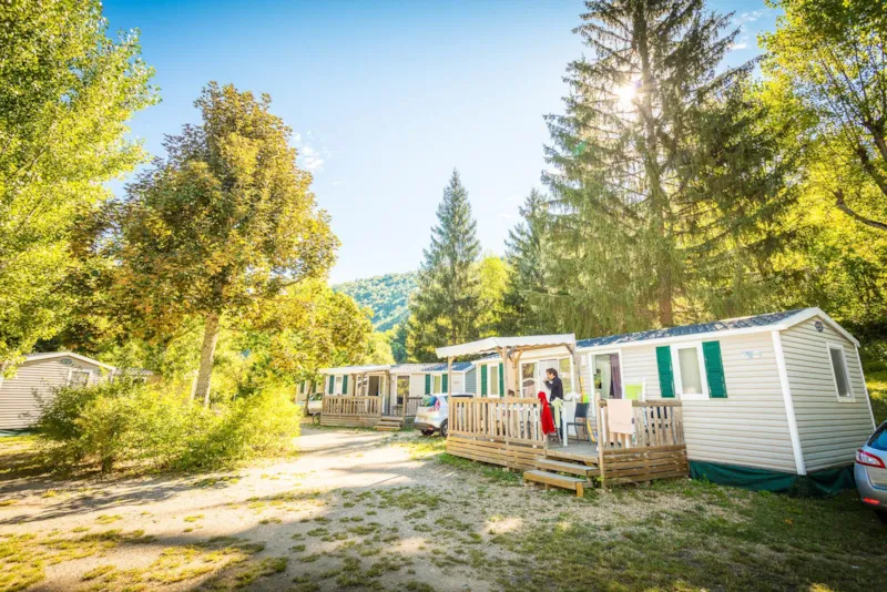 Mobil-Home Orchidée Grand Confort 35M² - 2 Chambres + Terrasse Couverte + Clim + Tv + Lv