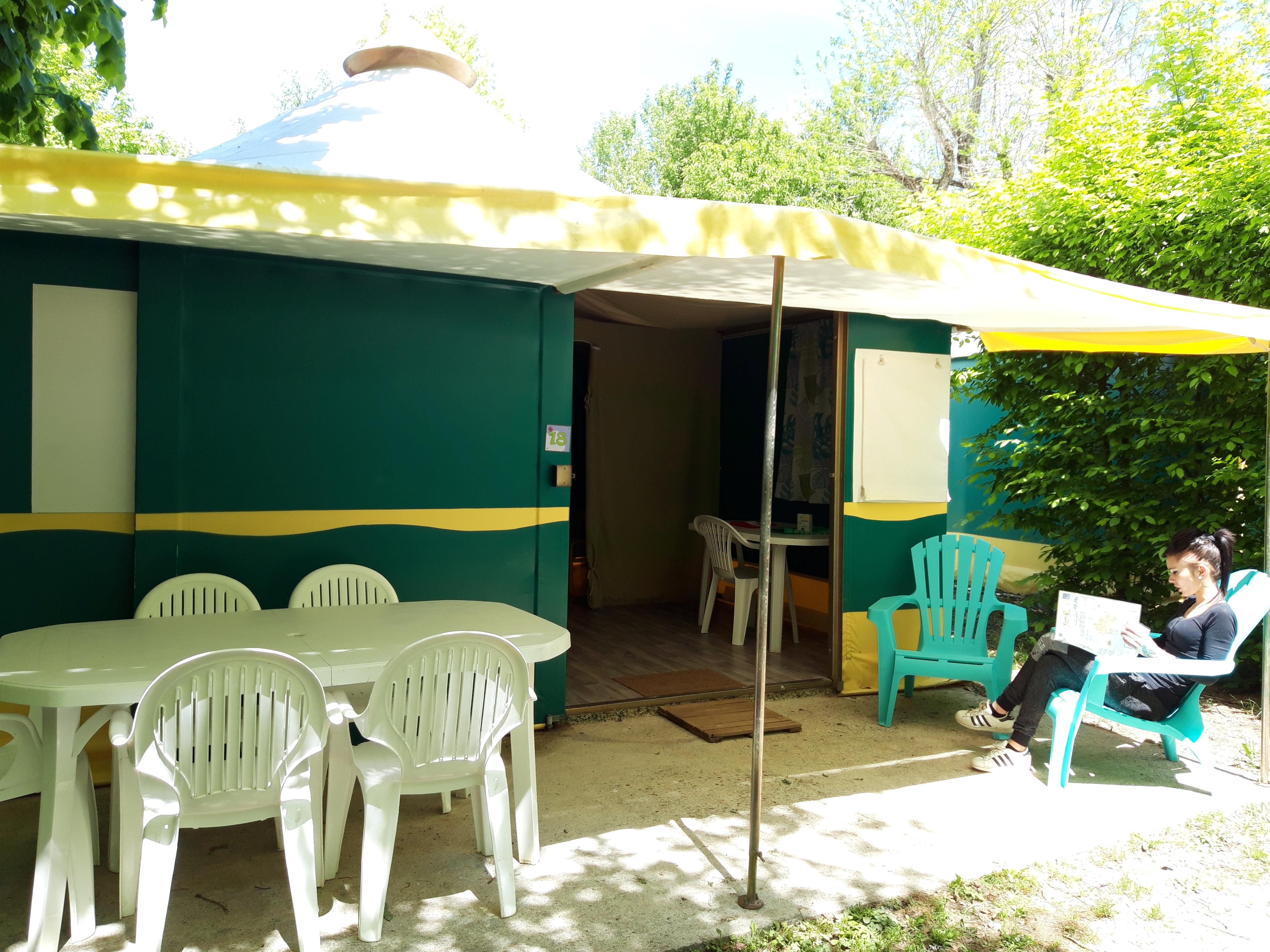 Accommodation - Canvas Bungalow Pagan Standard - 2 Bedrooms - With Private Facilities (25M²) - Camping Le Pont du Tarn
