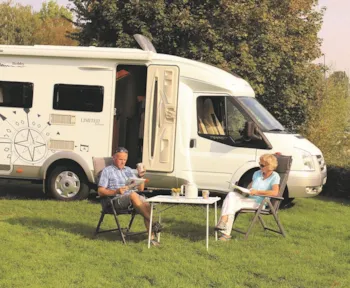 Stellplatz - Pauschale Abend Etappe: 18 Uhr - Flower Camping Le Pont du Tarn