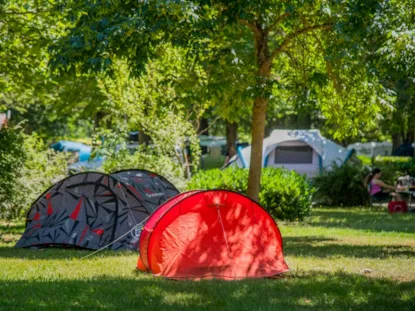 Piazzola Confort 80-100M² : Tenda, Roulotte, Camper / 1 Auto / Elettricità