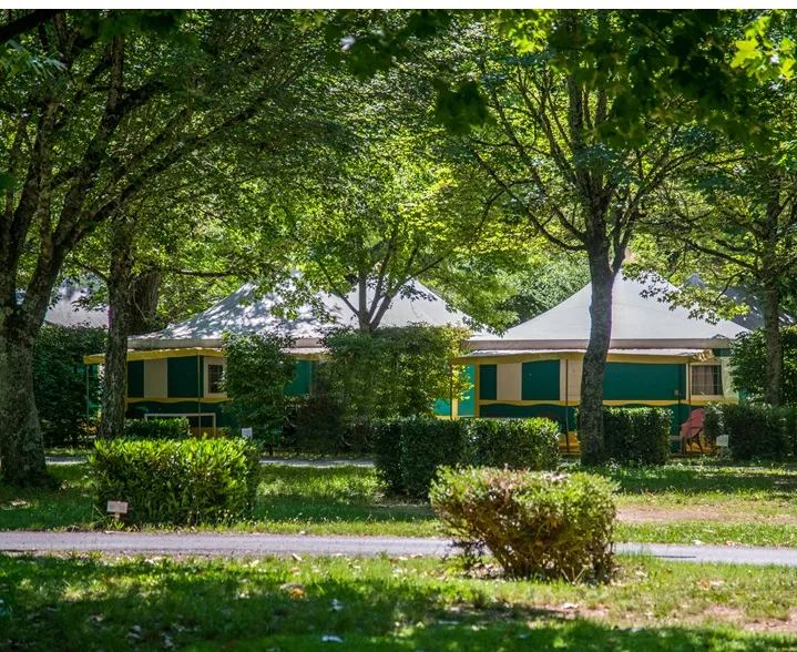 Location - Bungalow Toilé Pagan Standard 25M² - 2 Chambres - Avec Sanitaires - Flower Camping Le Pont du Tarn