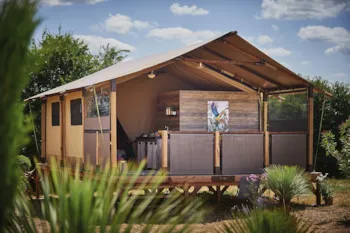 Mietunterkunft - Lodge Kenya Evasion Confort 34M² - 2 Zimmer 2/5 Personen (Mit Sanitäranlagen) + Terrasse - Flower Camping Le Pont du Tarn